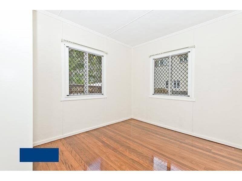 70 Albury Street, Deagon QLD 4017