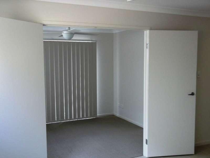 2/4 Kathdan Close, Upper Kedron QLD 4055