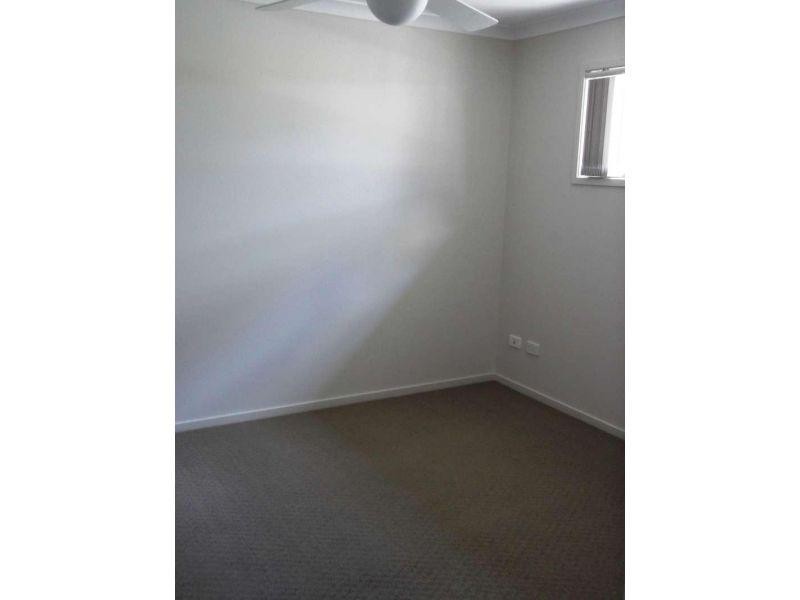 1/4 Kathdan Close, Upper Kedron QLD 4055