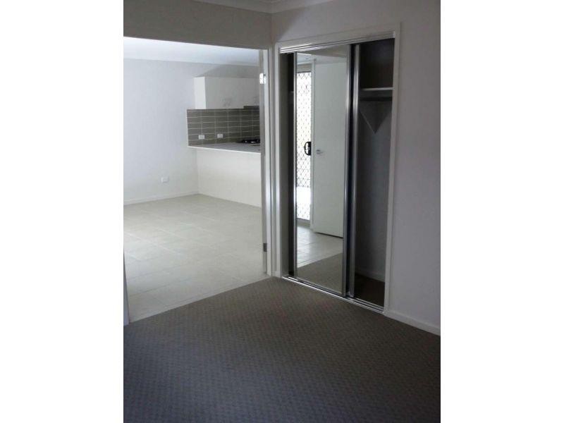 1/4 Kathdan Close, Upper Kedron QLD 4055