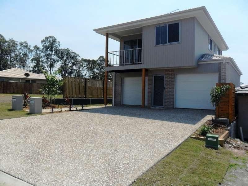 2/4 Fairy Wren Circuit, Dakabin QLD 4503