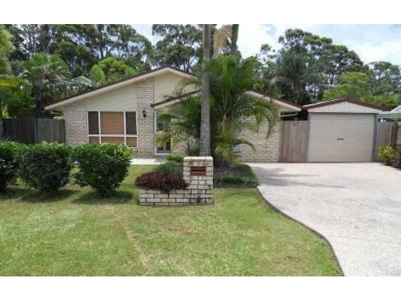 4 Crestwell Close, Morayfield QLD 4506