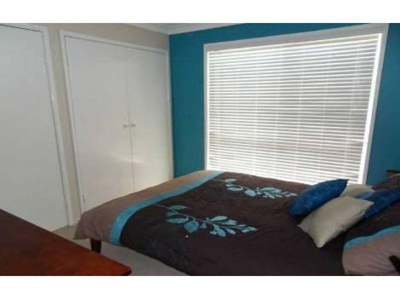 4 Crestwell Close, Morayfield QLD 4506