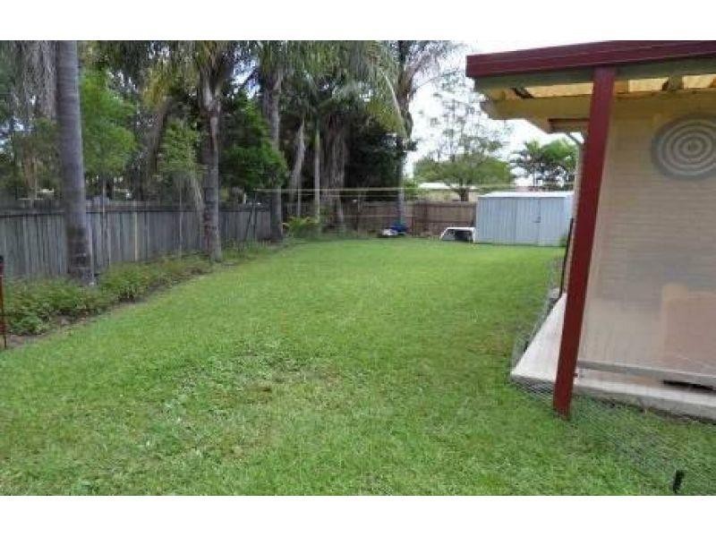 4 Crestwell Close, Morayfield QLD 4506