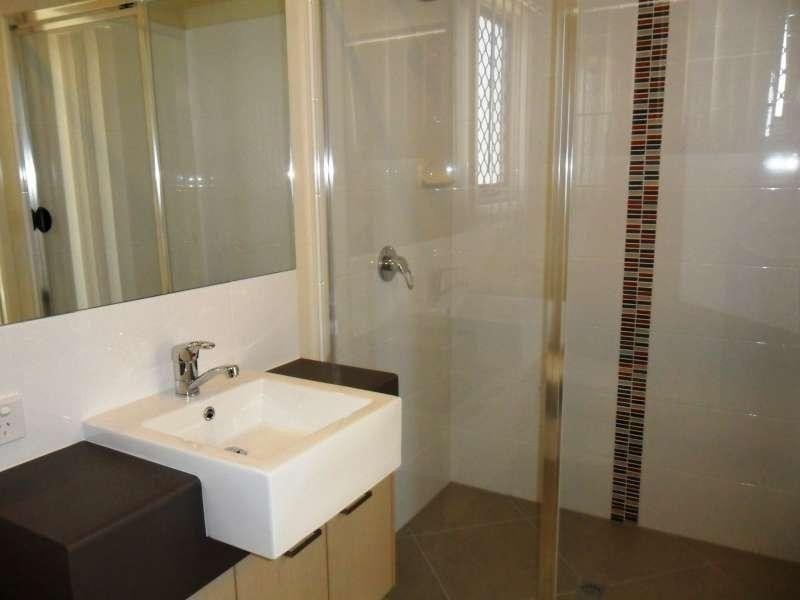 2/23 Montree Circuit, Kallangur QLD 4503