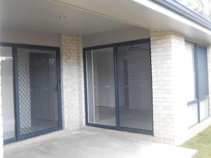 1/21 Admiralty Circuit, Lawnton QLD 4501