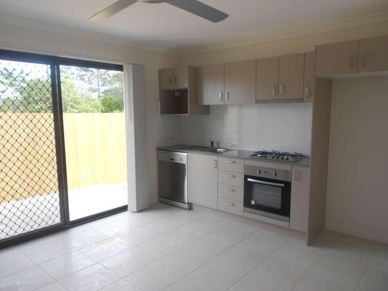 2/21 Admiralty Circuit, Lawnton QLD 4501