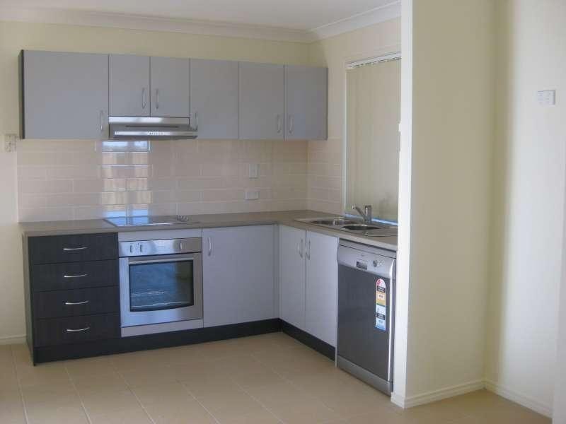 2/12 Grandview Parade, Griffin QLD 4503