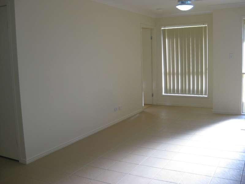 2/12 Grandview Parade, Griffin QLD 4503