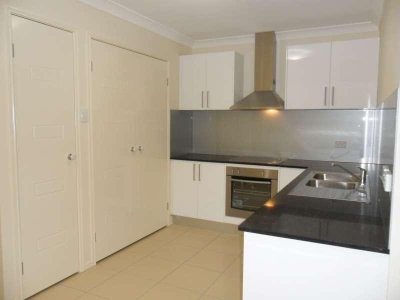 2/49 Peacherine Circuit, Bellmere QLD 4510