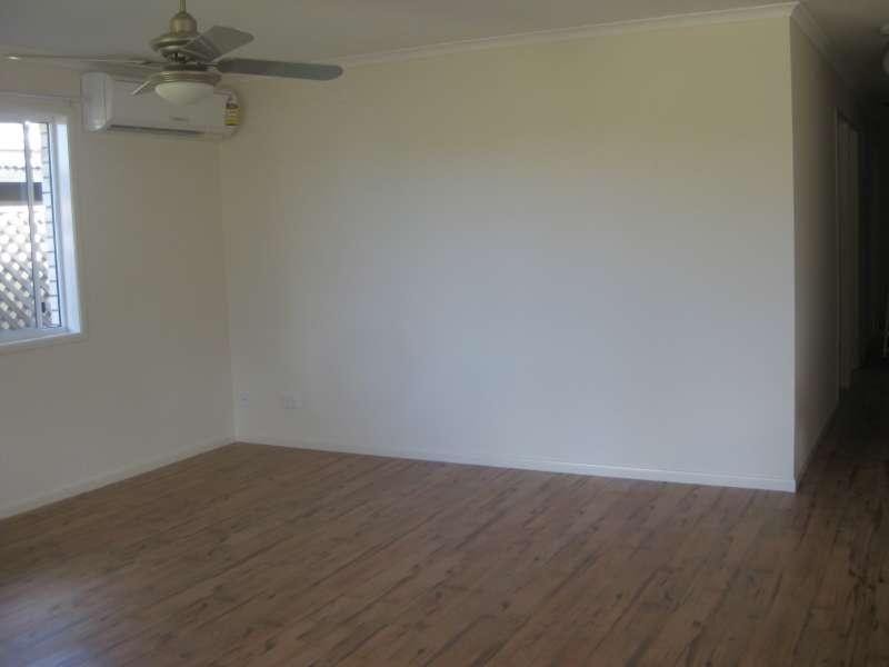 4 Gardner Street West, Kallangur QLD 4503