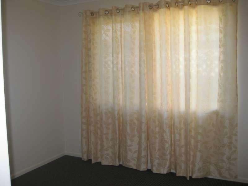 4 Gardner Street West, Kallangur QLD 4503