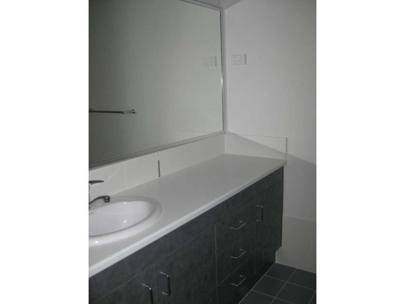 1/5 Bottle Tree Crescent, Mango Hill QLD 4509