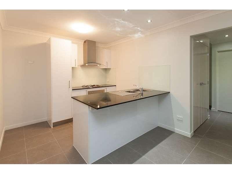 2/14 Aleiyah Street, Caboolture QLD 4510