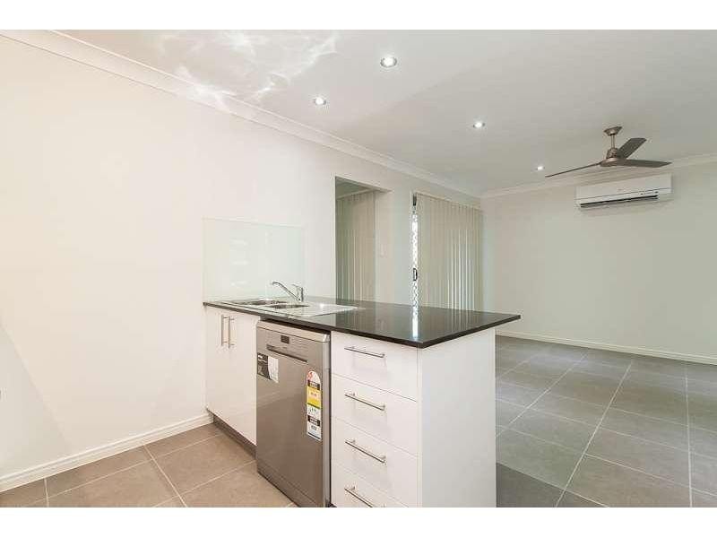 2/14 Aleiyah Street, Caboolture QLD 4510