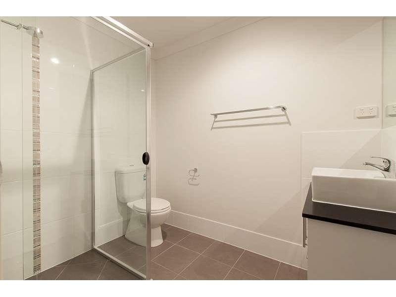 2/14 Aleiyah Street, Caboolture QLD 4510