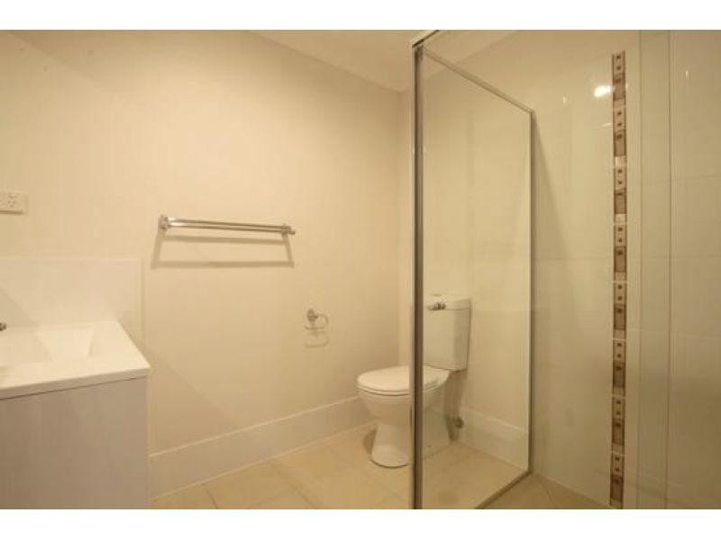 2/21 Lanita Chase, Morayfield QLD 4506