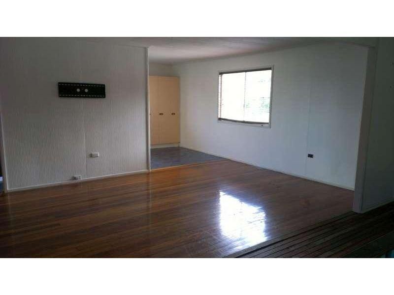 12 Beitz Street, Strathpine QLD 4500