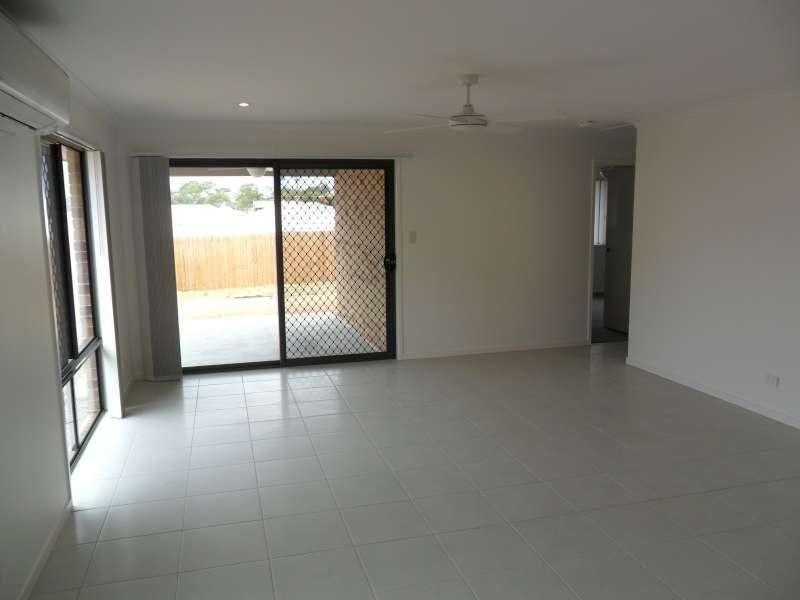 1/3 Applewood Court, Kallangur QLD 4503