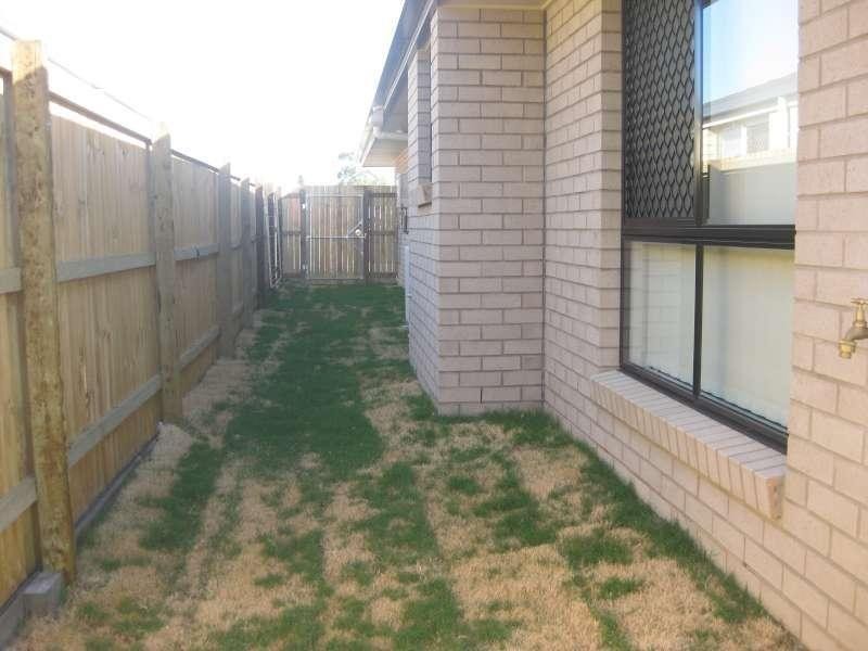 1/17 Michael David Drive, Warner QLD 4500