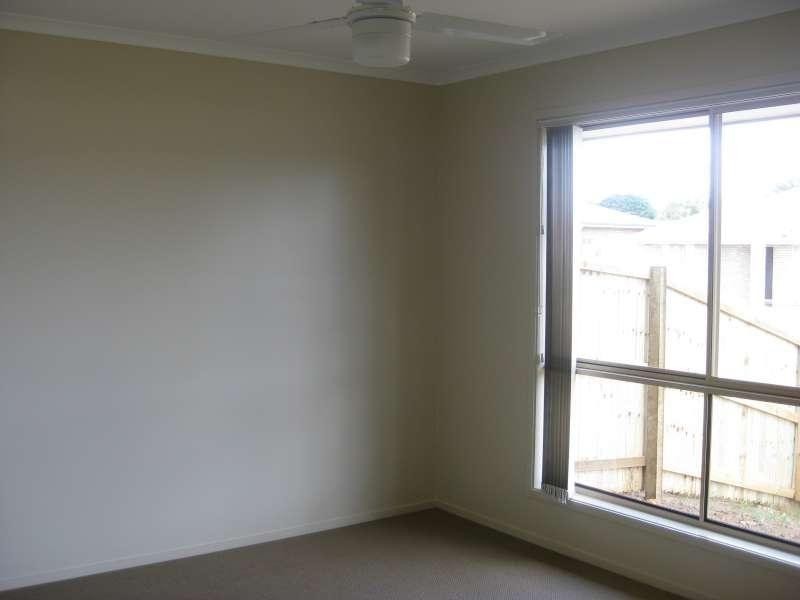 2/3 Wakeham Street, Kallangur QLD 4503