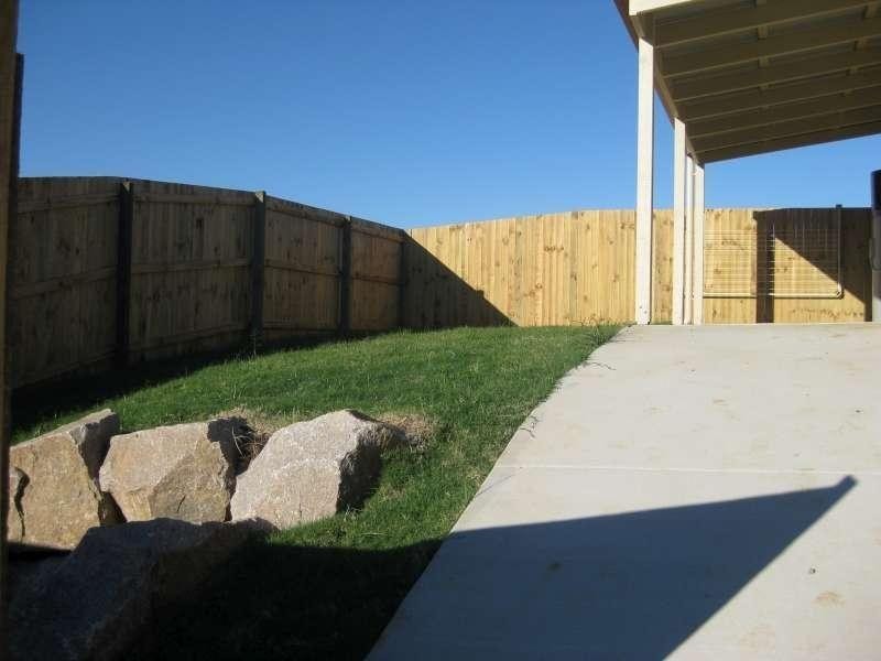 2/3 Wakeham Street, Kallangur QLD 4503