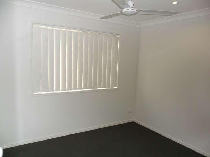 2/3 Nadia Place, Morayfield QLD 4506