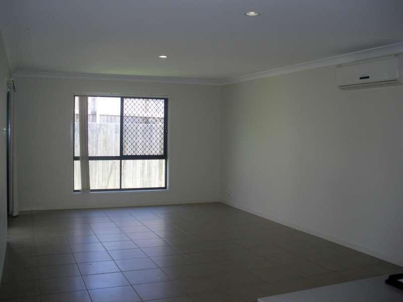 104 Mackintosh Drive, North Lakes QLD 4509