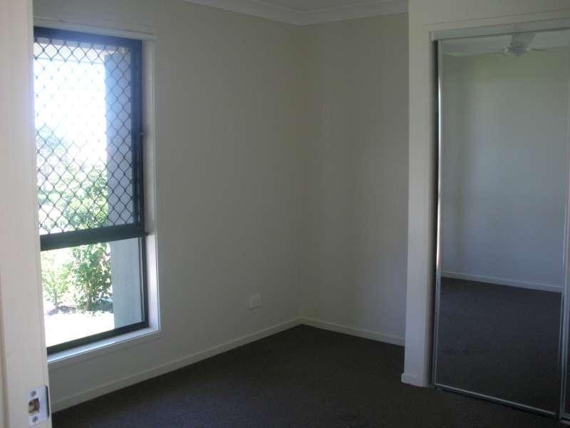 104 Mackintosh Drive, North Lakes QLD 4509