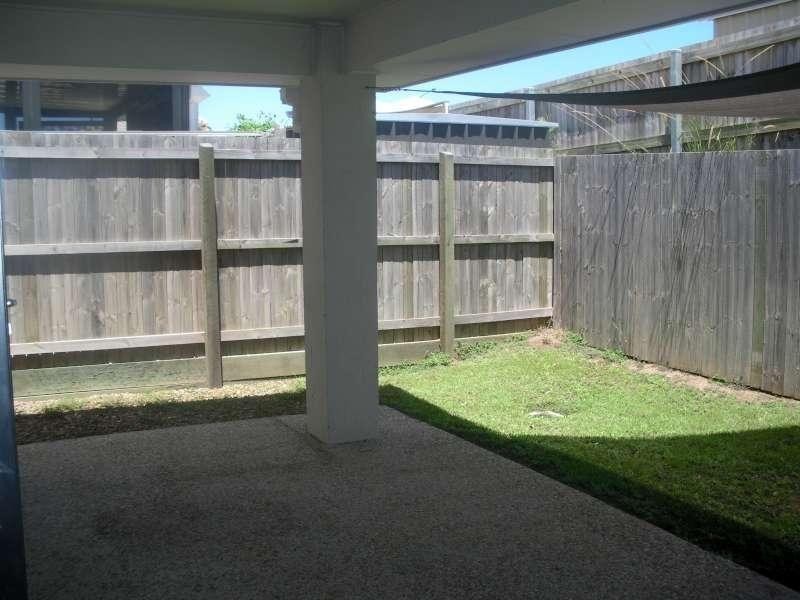 104 Mackintosh Drive, North Lakes QLD 4509