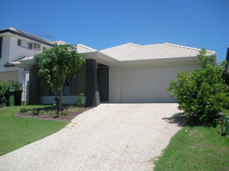 104 Mackintosh Drive, North Lakes QLD 4509