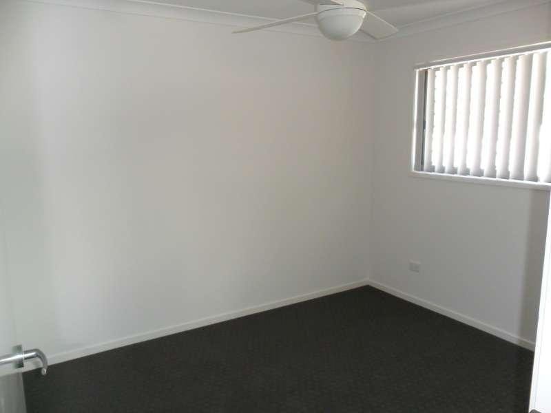 2/23 Bowerbird Crescent, Dakabin QLD 4503