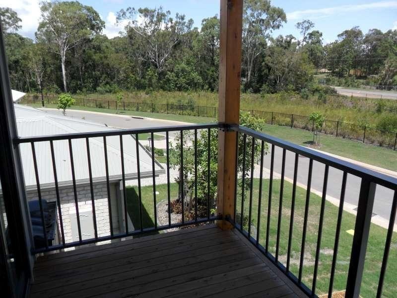 2/23 Bowerbird Crescent, Dakabin QLD 4503