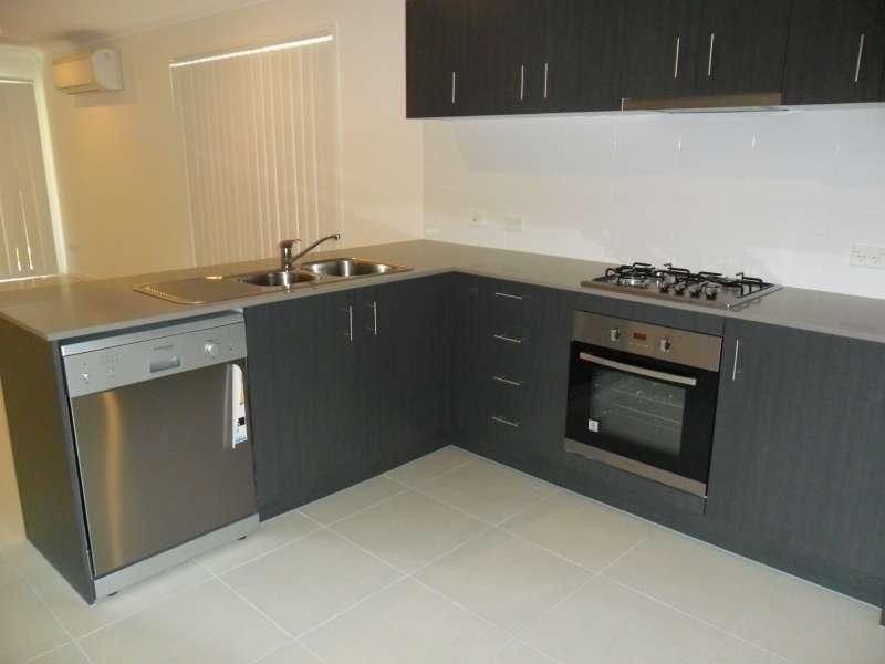 1/23 Bowerbird Crescent, Dakabin QLD 4503