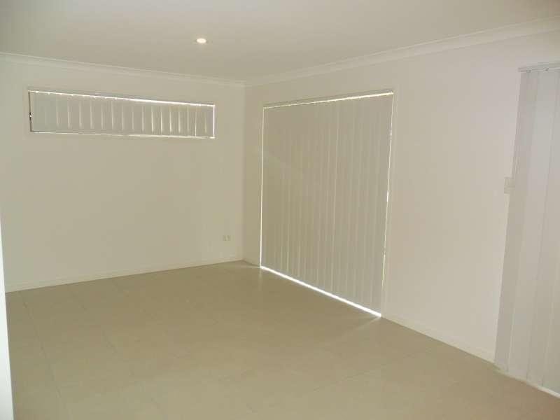 1/23 Bowerbird Crescent, Dakabin QLD 4503