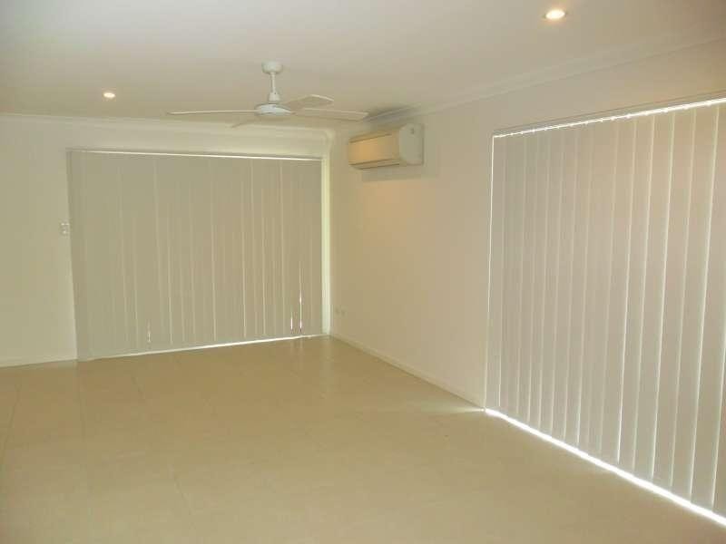 1/23 Bowerbird Crescent, Dakabin QLD 4503