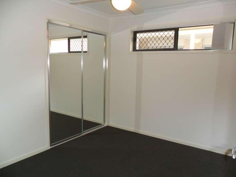 1/23 Bowerbird Crescent, Dakabin QLD 4503