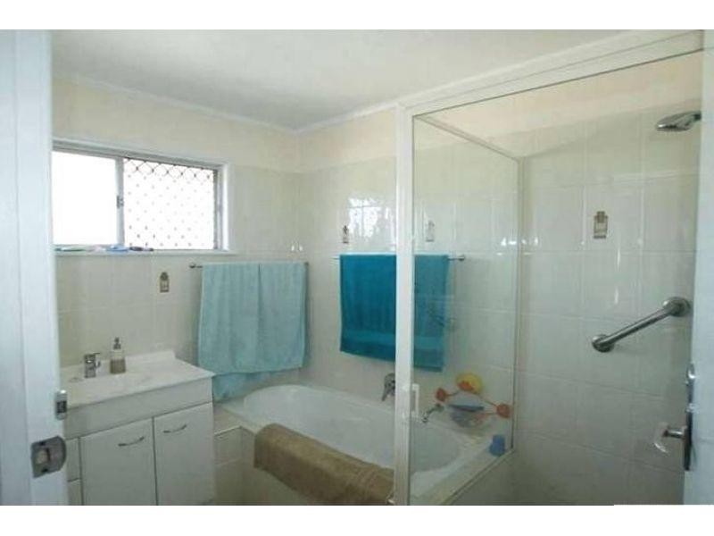 6 Andrew Street, Kallangur QLD 4503