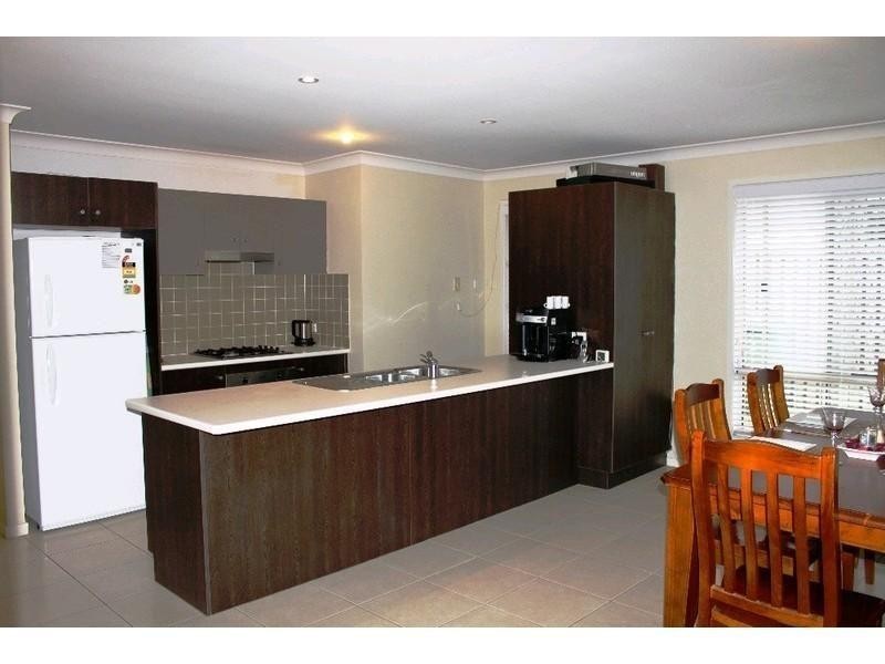 14 Park Grove Court, Kallangur QLD 4503