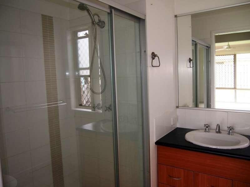 8 Hind Court, Bellmere QLD 4510