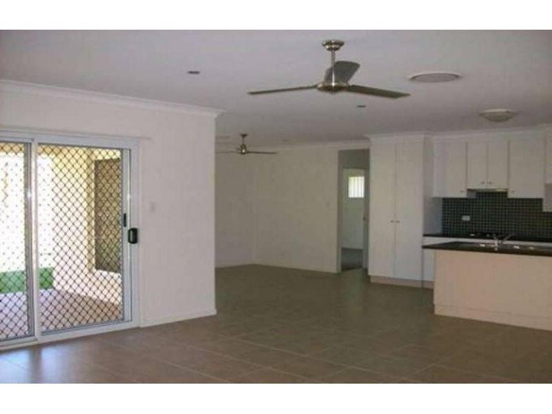 8 Silverbirch Court, Upper Caboolture QLD 4510