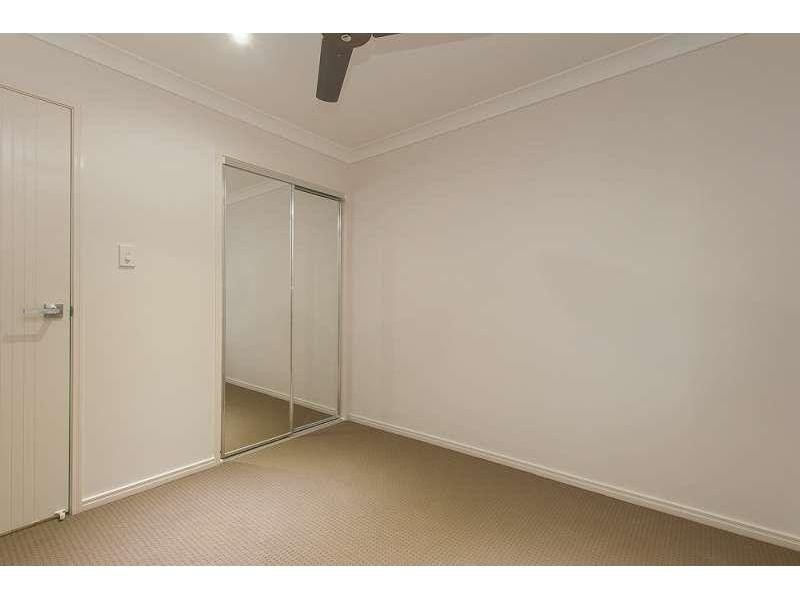 2/16 Aleiyah Street, Caboolture QLD 4510