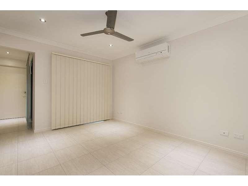 2/16 Aleiyah Street, Caboolture QLD 4510