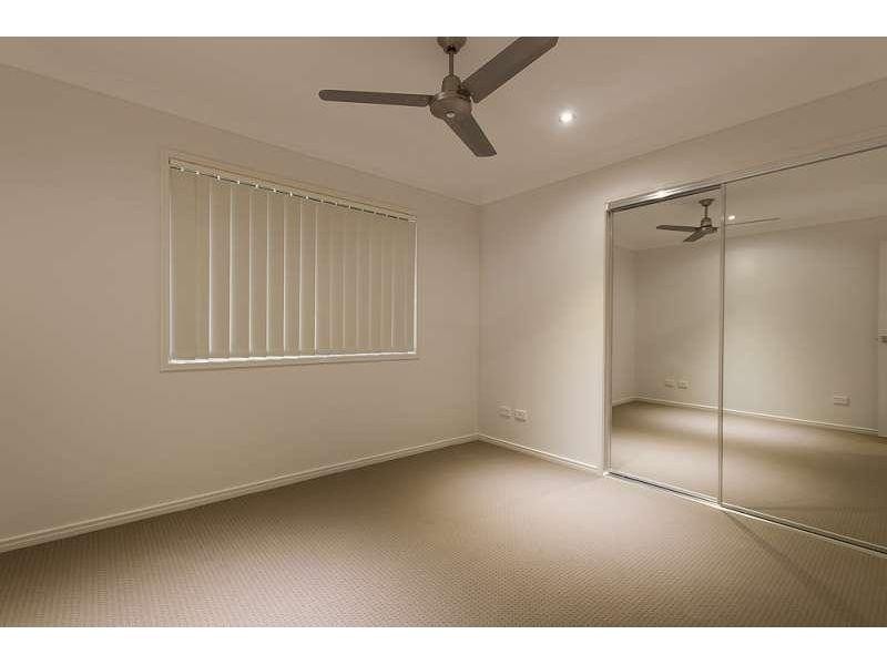 2/16 Aleiyah Street, Caboolture QLD 4510