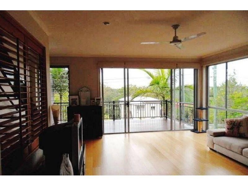 1/118 Railway Parade, Norman Park QLD 4170