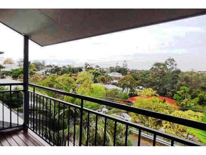 1/118 Railway Parade, Norman Park QLD 4170