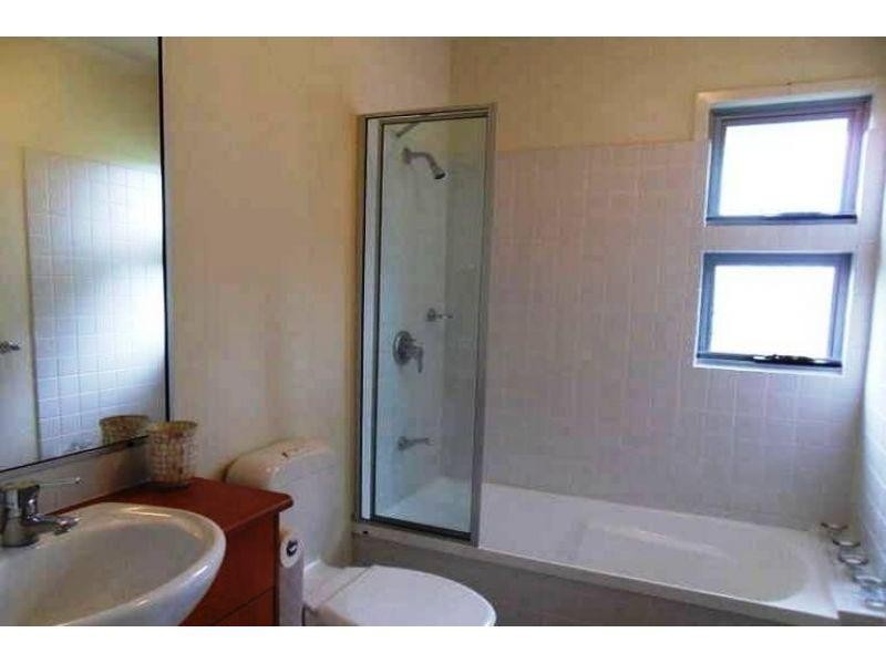 1/118 Railway Parade, Norman Park QLD 4170