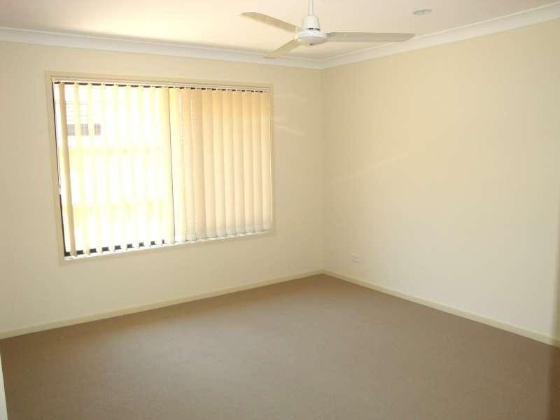 11 Como Circuit, Warner QLD 4500