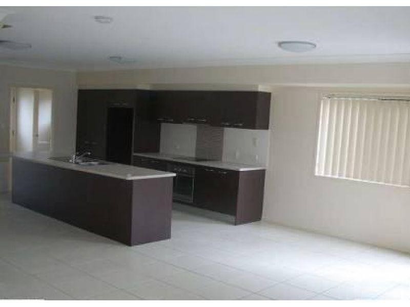 4/7 Percy Street, Redcliffe QLD 4020