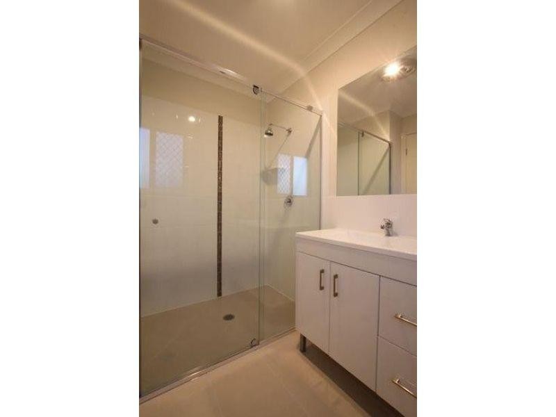 1/10 Homeland Crescent, Warner QLD 4500